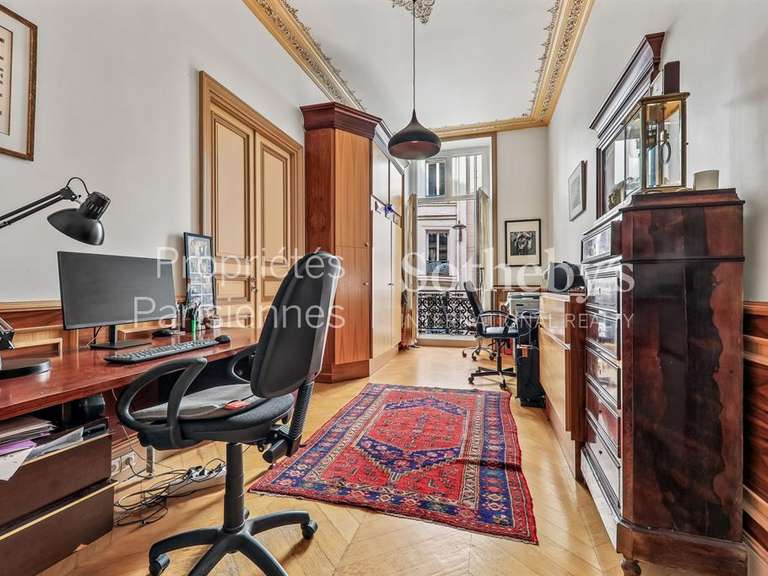 Apartment Paris 8e - 3 bedrooms - 205m²