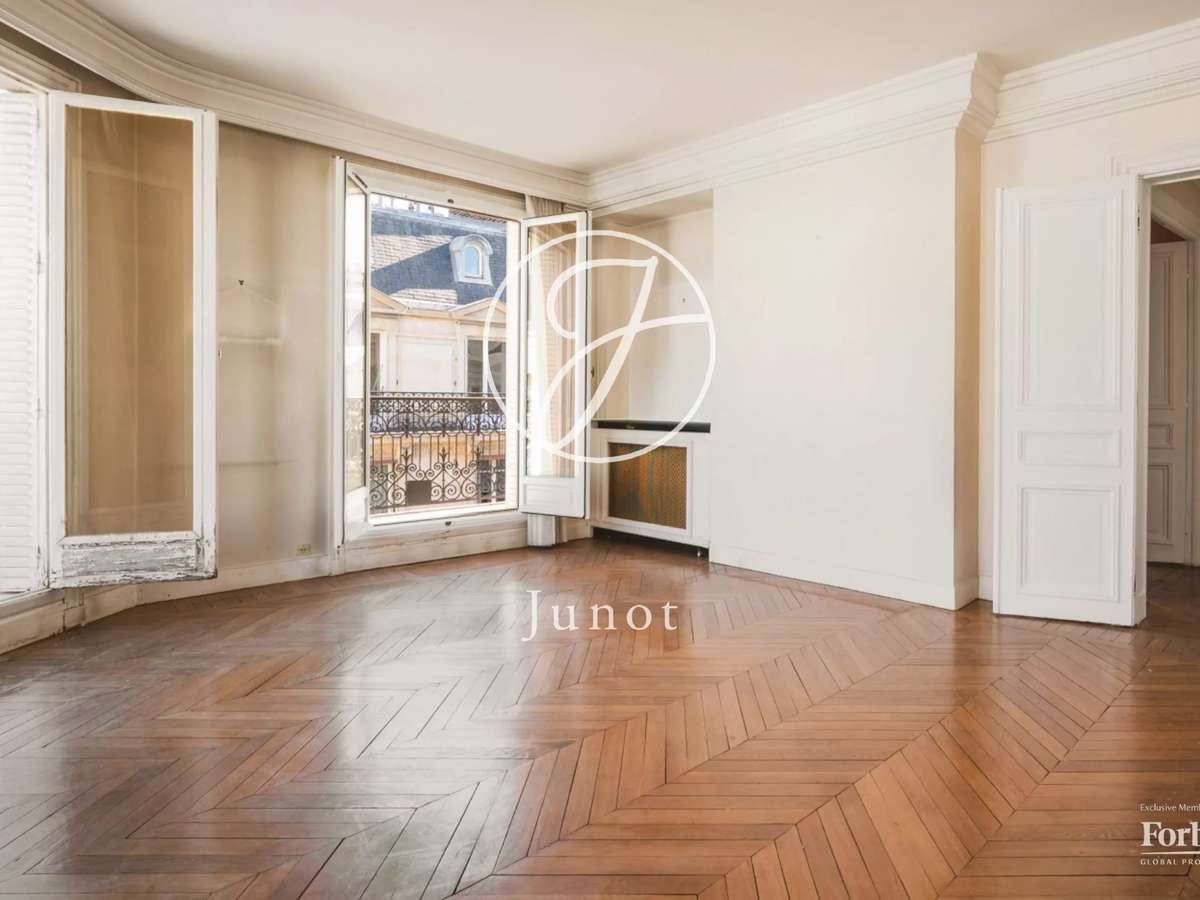 Apartment Paris 8e