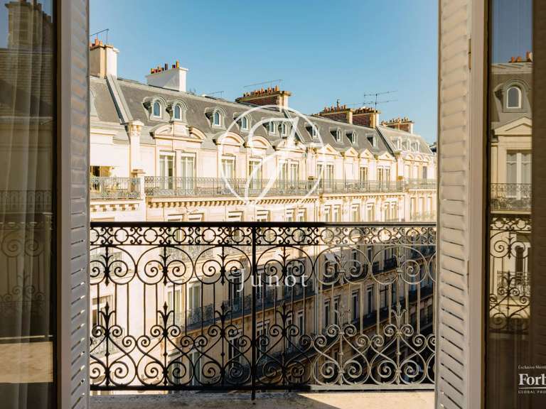 Appartement Paris 8e - 3 chambres - 152m²