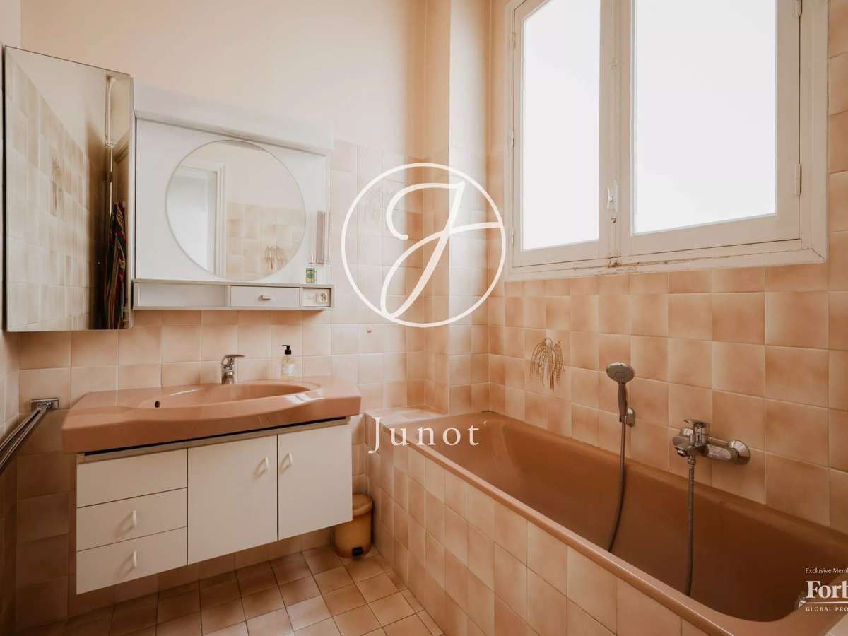 Apartment Paris 8e