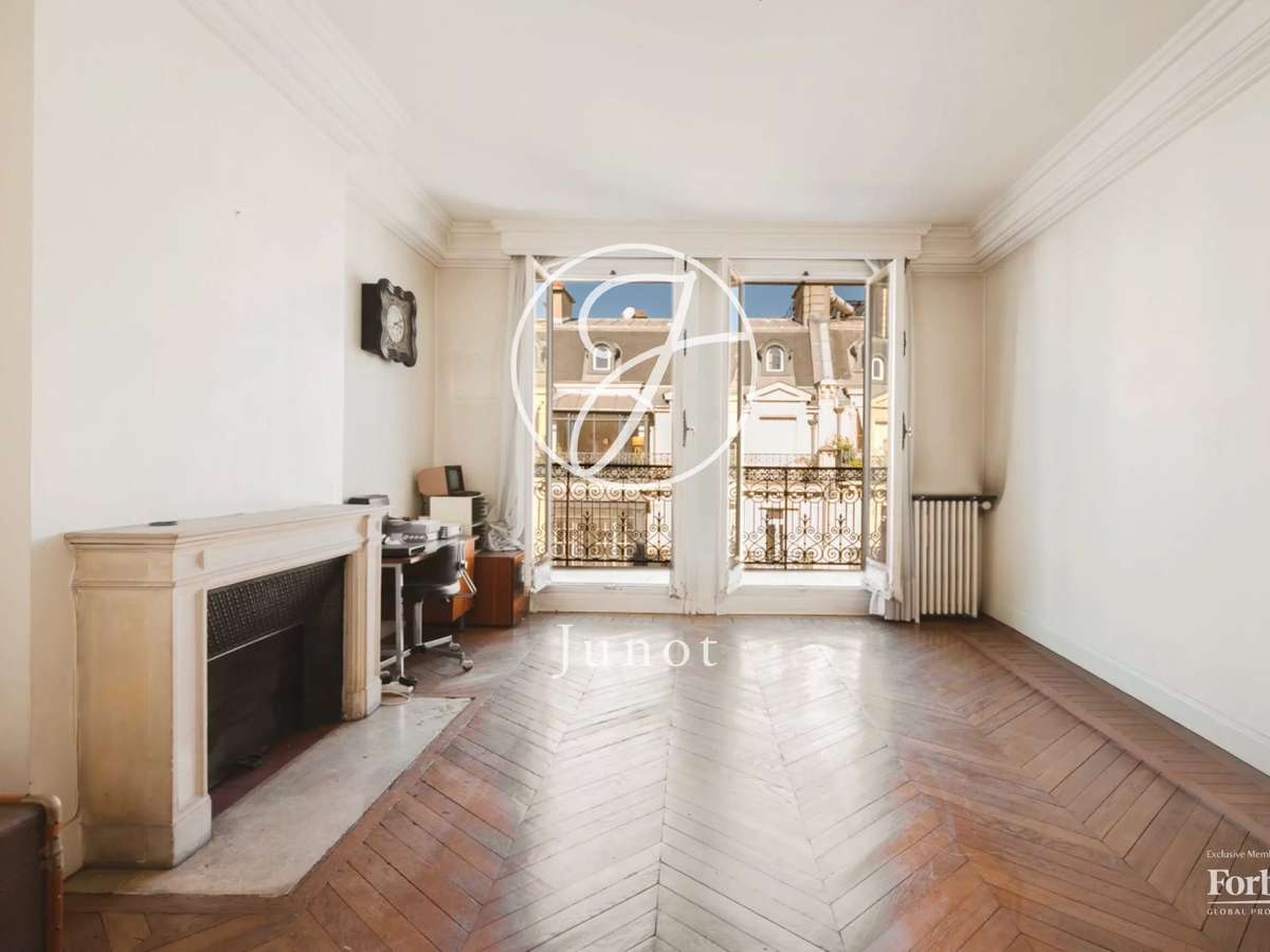 Apartment Paris 8e