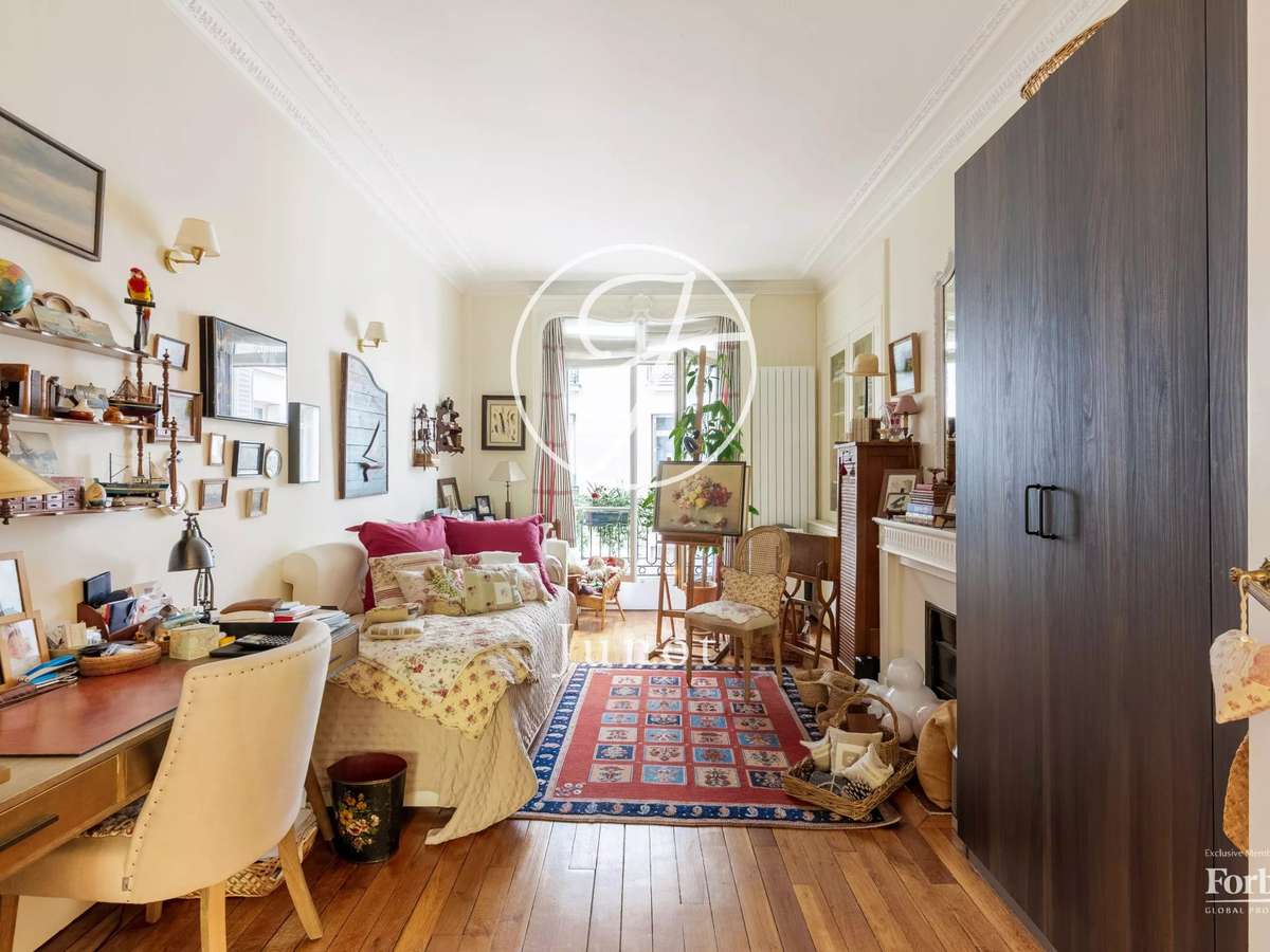Apartment Paris 8e