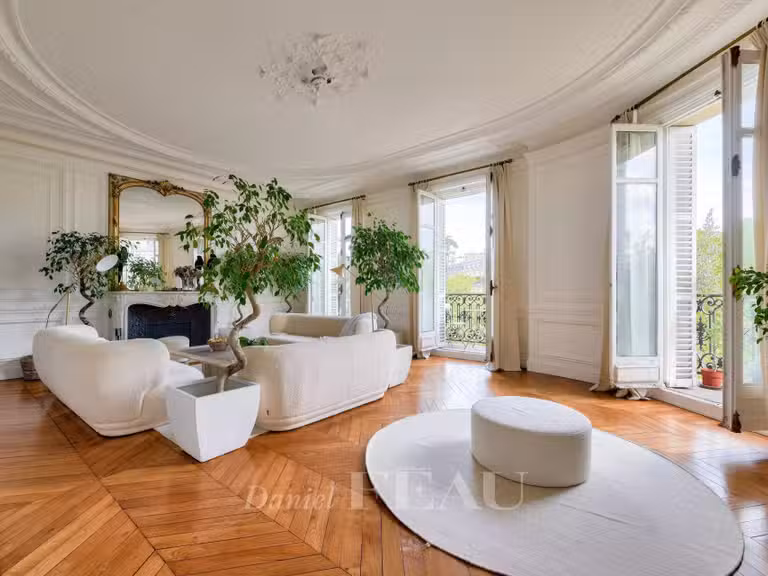 Appartement Paris 8e - 4 chambres - 246m²