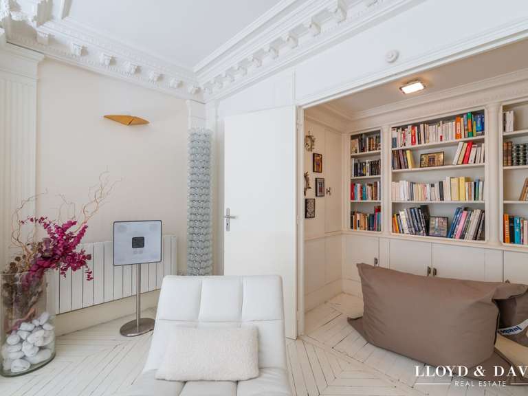 Appartement Paris 8e - 4 chambres - 197m²