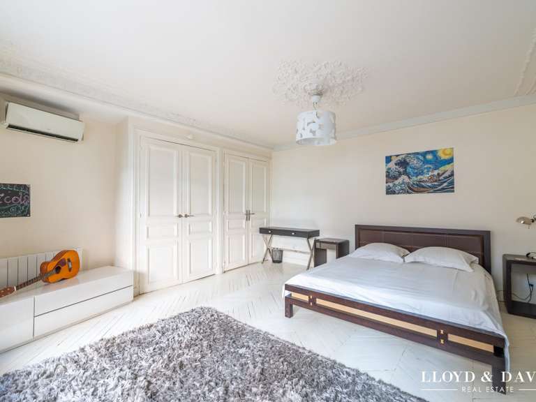 Appartement Paris 8e - 4 chambres - 197m²