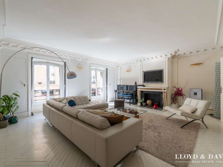 Appartement Paris 8e - 4 chambres - 197m²