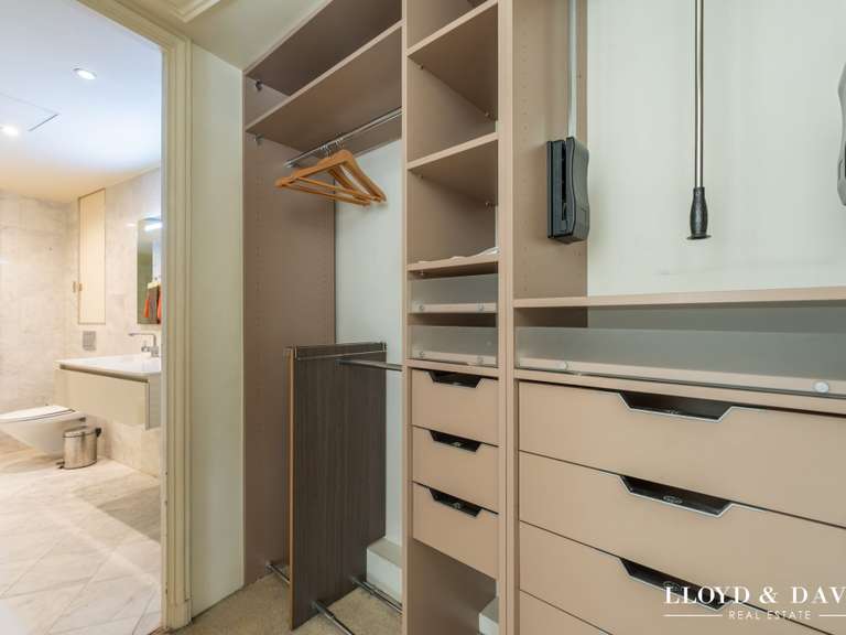 Appartement Paris 8e - 4 chambres - 197m²