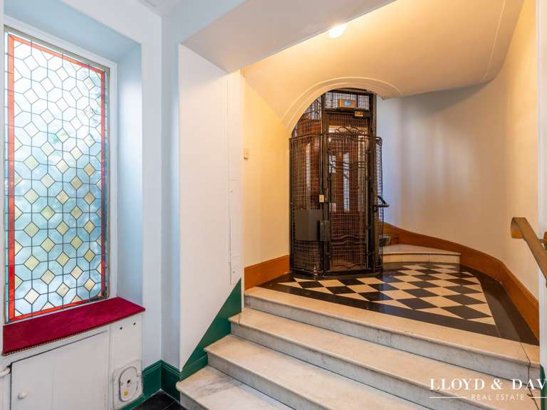 Appartement Paris 8e - 4 chambres - 197m²