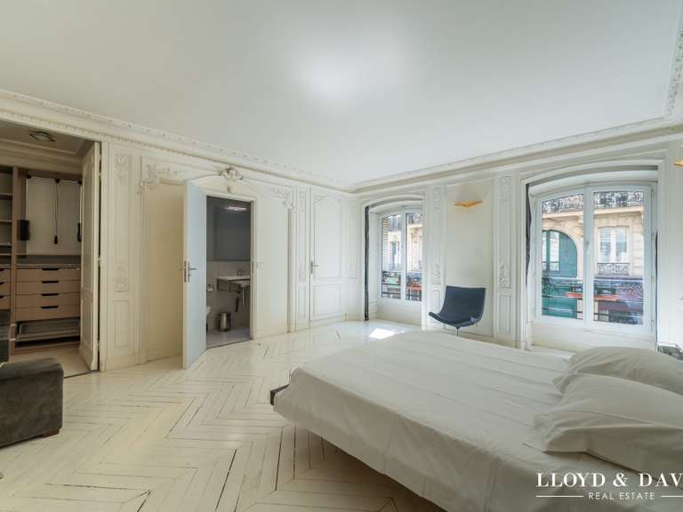 Appartement Paris 8e - 4 chambres - 197m²