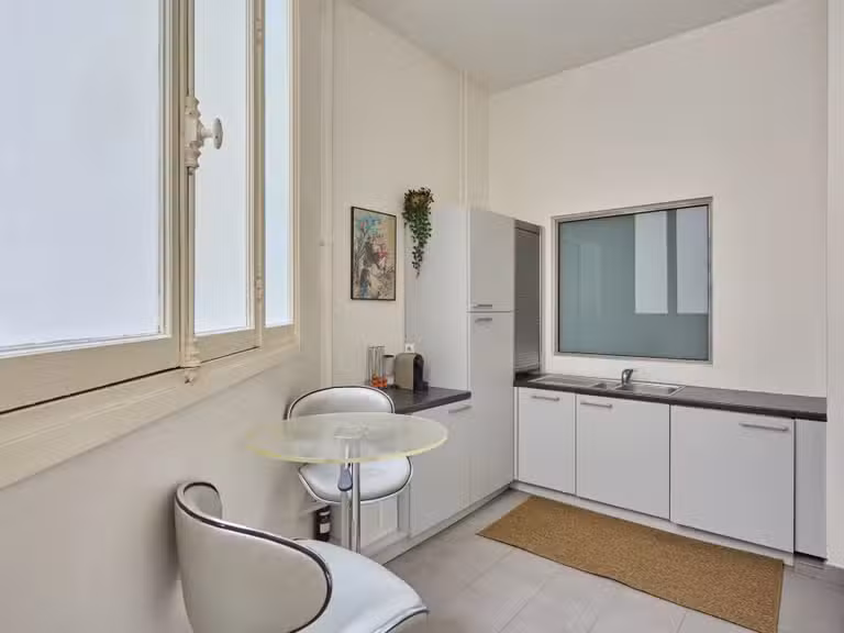 Appartement Paris 8e - 2 chambres - 86m²