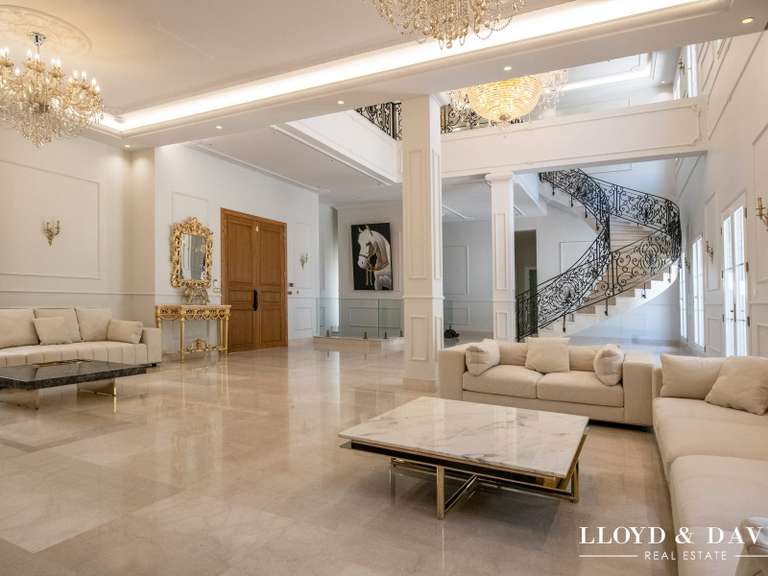 Maison Paris 8e - 6 chambres - 1200m²