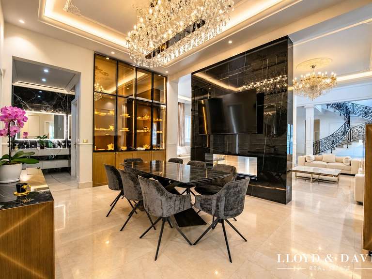 Maison Paris 8e - 6 chambres - 1200m²