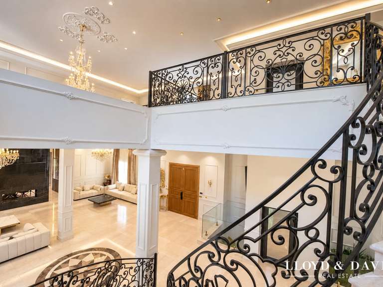 Maison Paris 8e - 6 chambres - 1200m²
