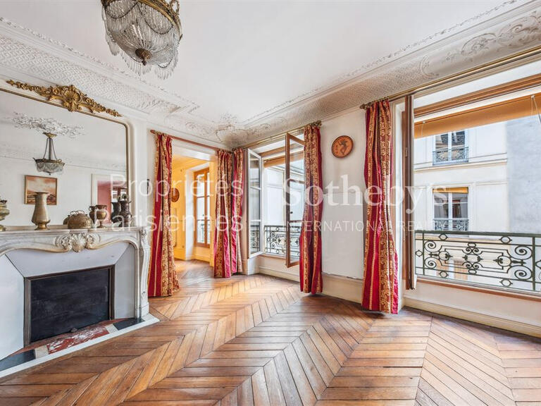 Sale Apartment Paris 9e - 2 bedrooms