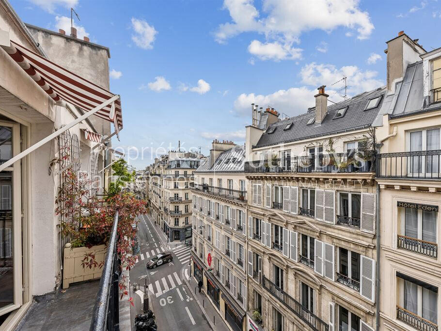 Apartment Paris 9e