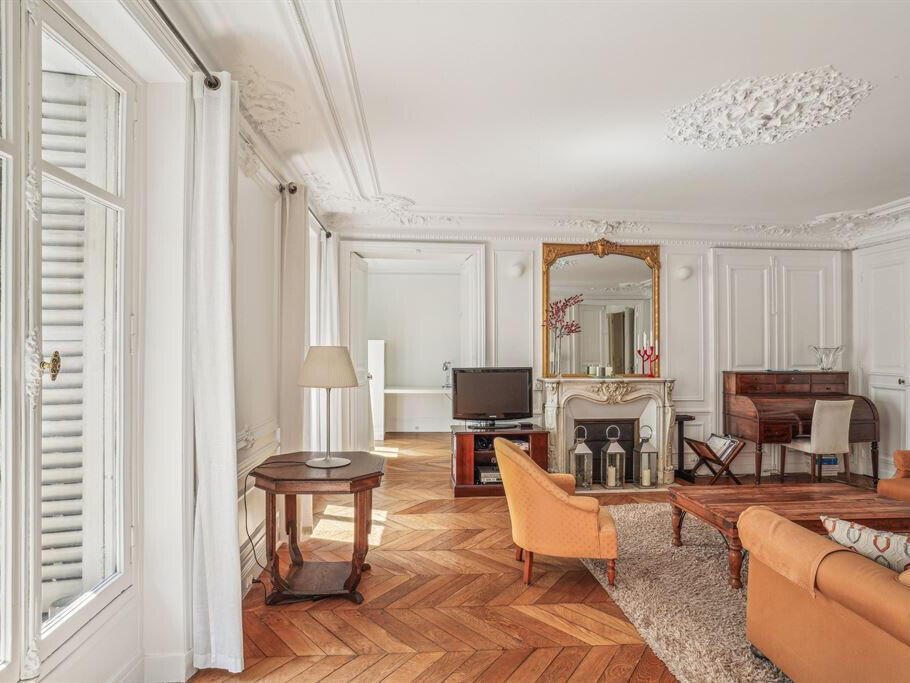 Apartment Paris 9e