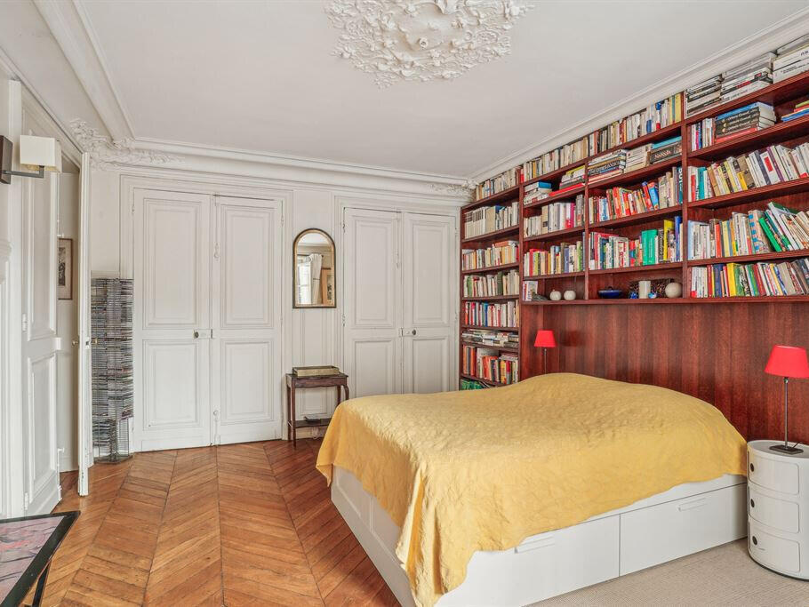 Apartment Paris 9e