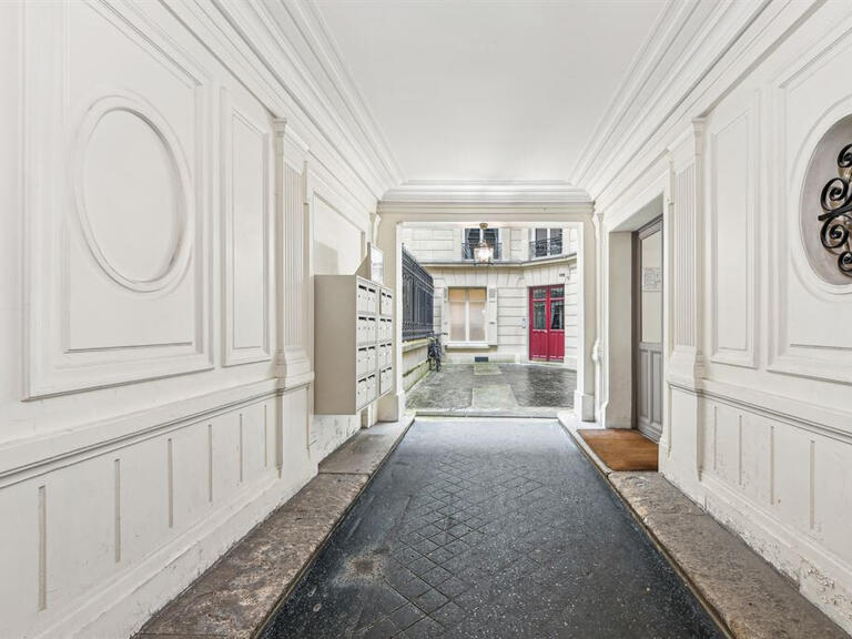 Appartement Paris 9e - 4 chambres - 164m²