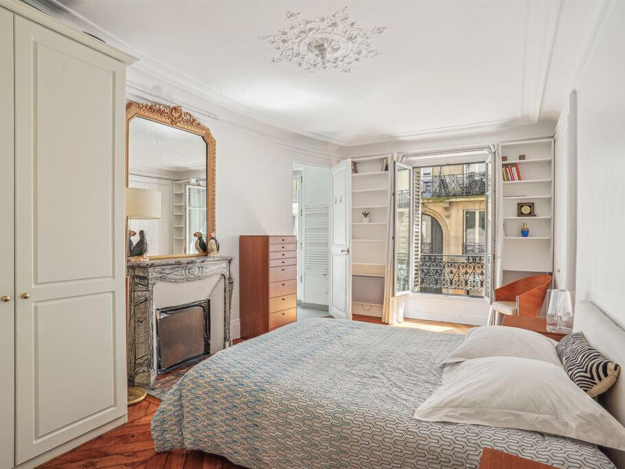 Apartment Paris 9e