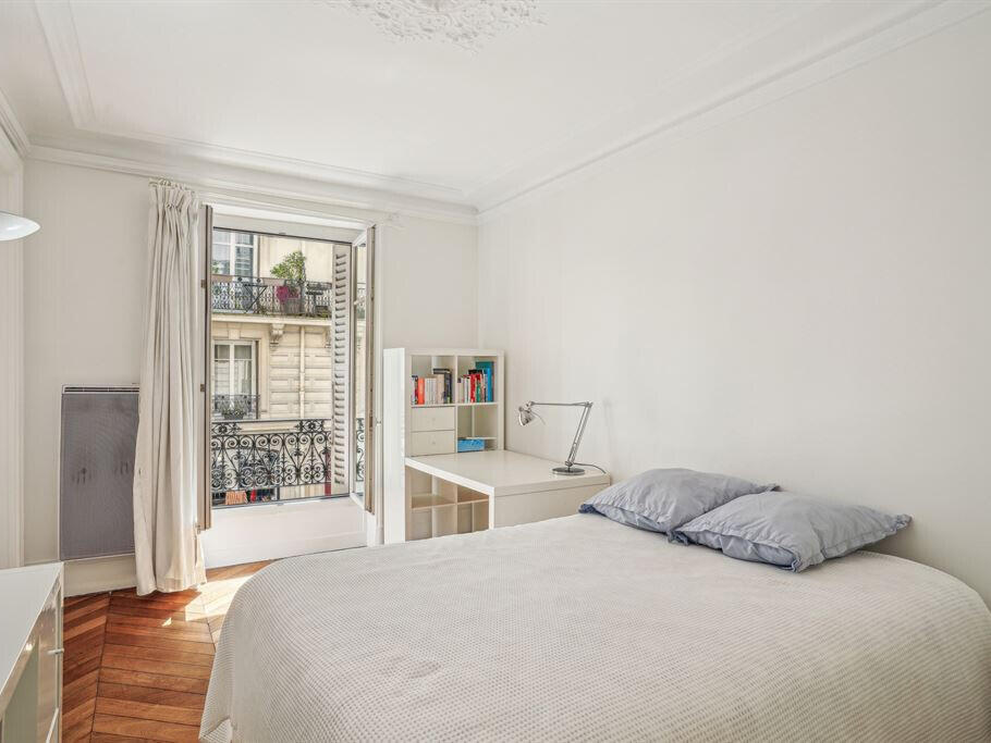 Apartment Paris 9e
