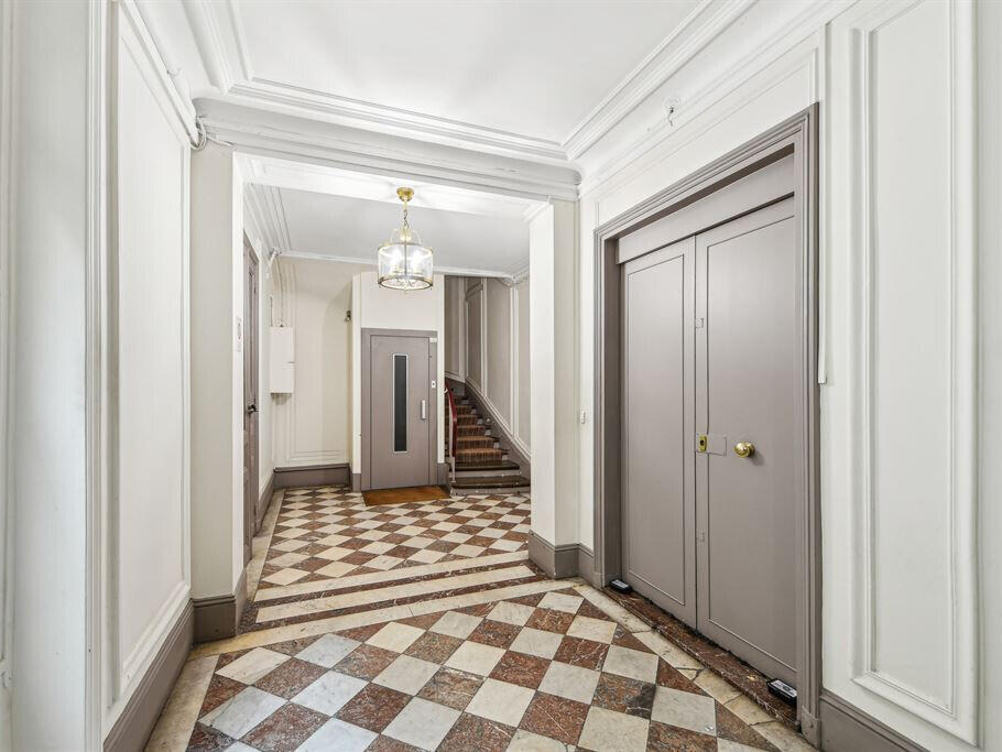 Apartment Paris 9e