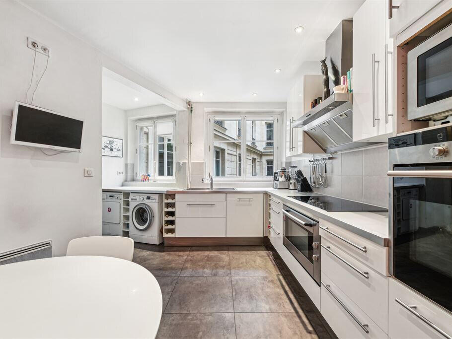 Apartment Paris 9e