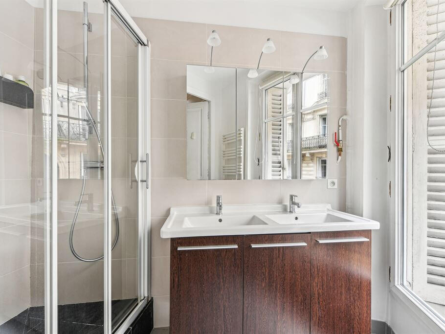 Apartment Paris 9e
