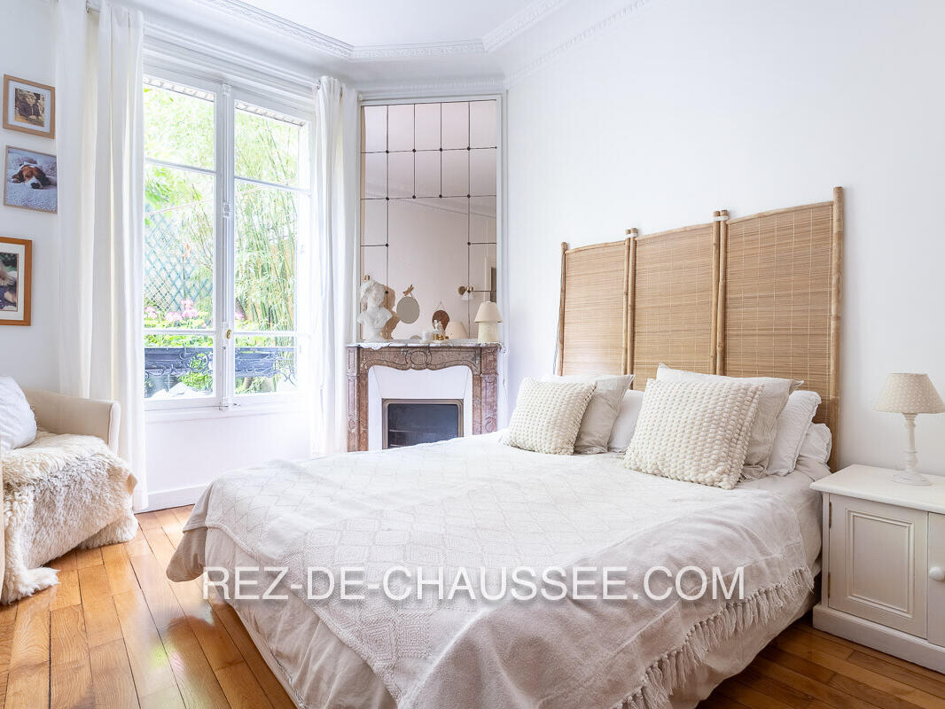 Apartment Paris 9e