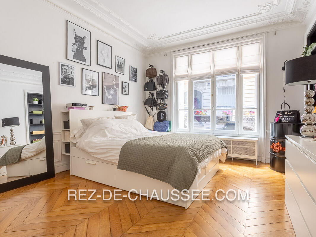 Apartment Paris 9e