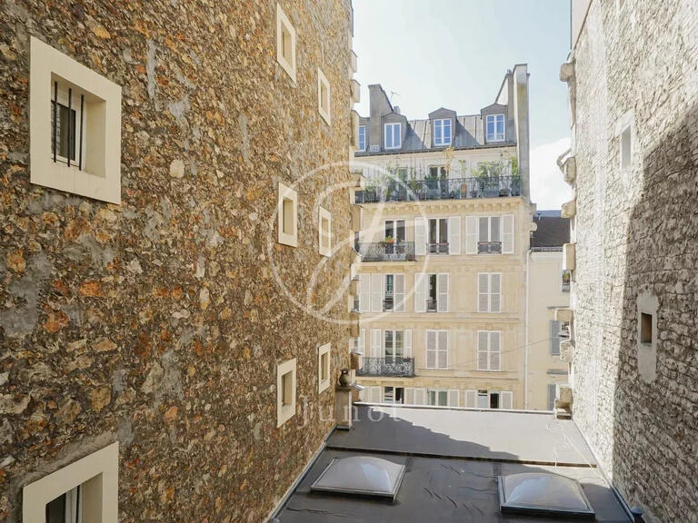 Appartement Paris 9e - 3 chambres - 157m²