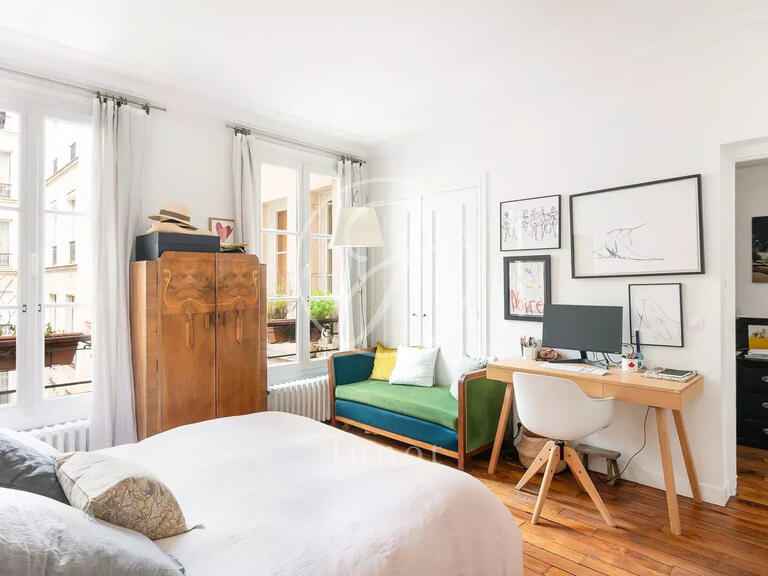 Appartement Paris 9e - 3 chambres - 105m²