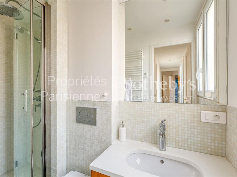 Apartment Paris 9e - 136m²