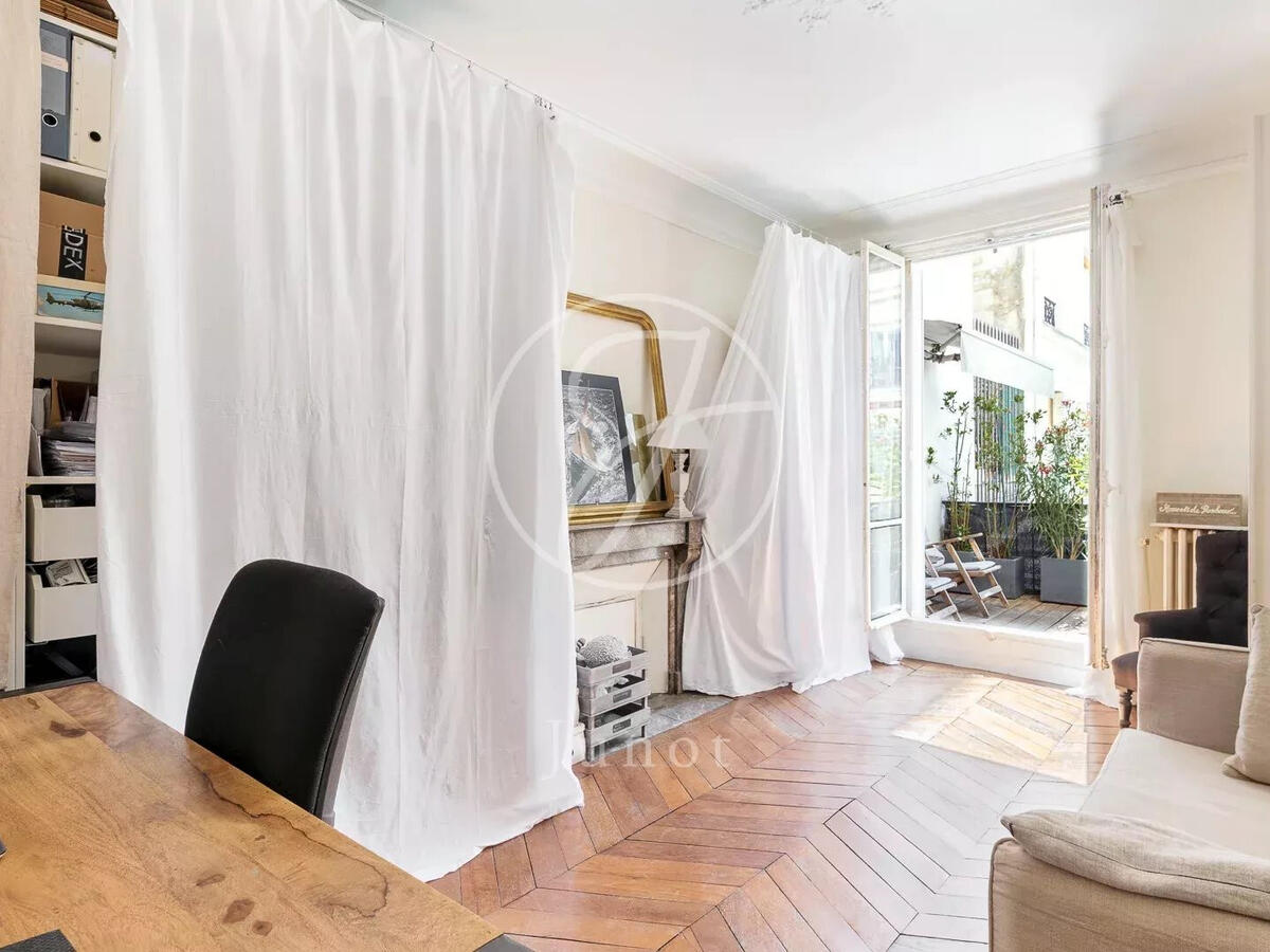 Apartment Paris 9e
