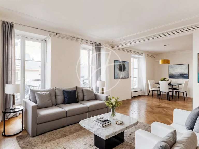 Appartement Paris 9e - 2 chambres - 87m²