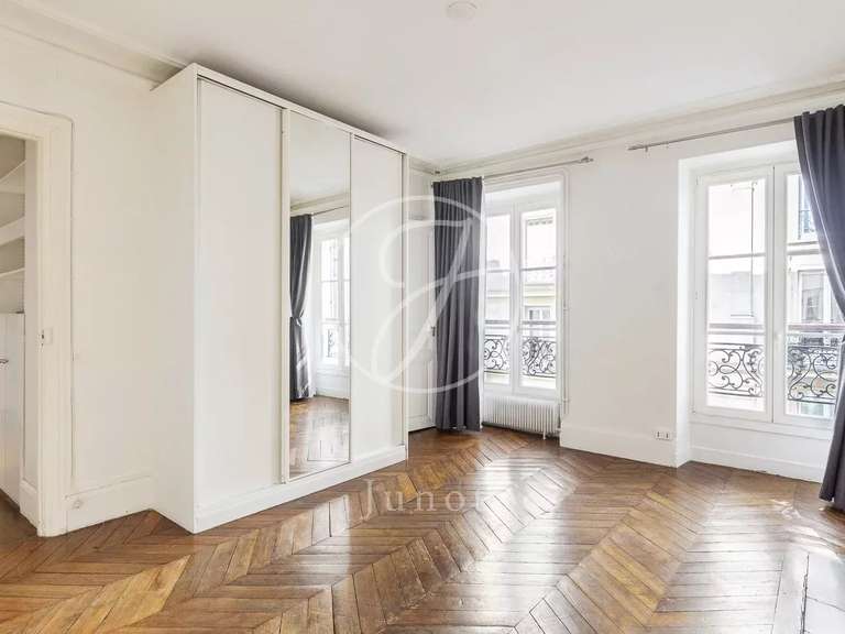 Appartement Paris 9e - 3 chambres - 87m²