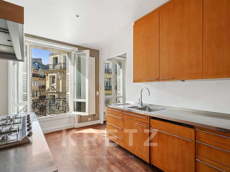 Apartment Paris 9e - 4 bedrooms - 180m²