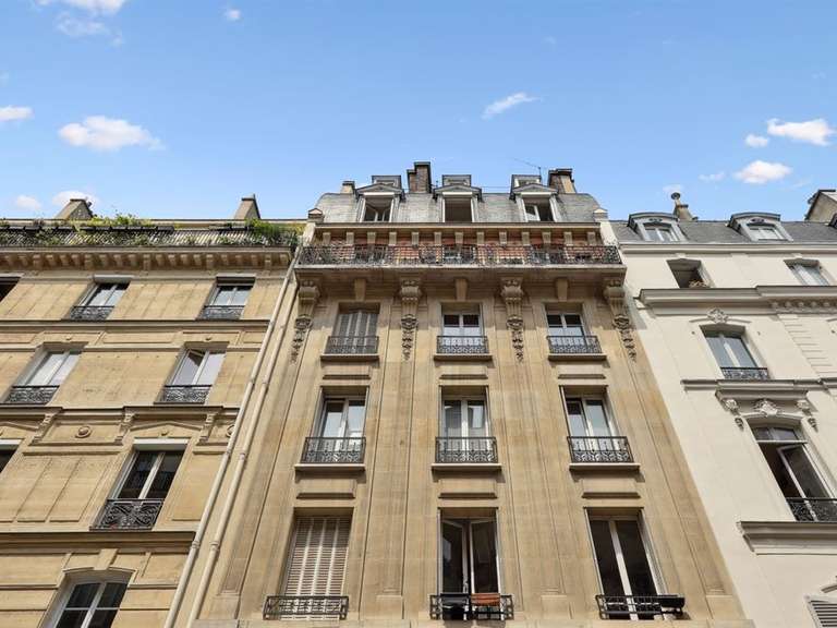 Appartement Paris 9e - 2 chambres - 65m²