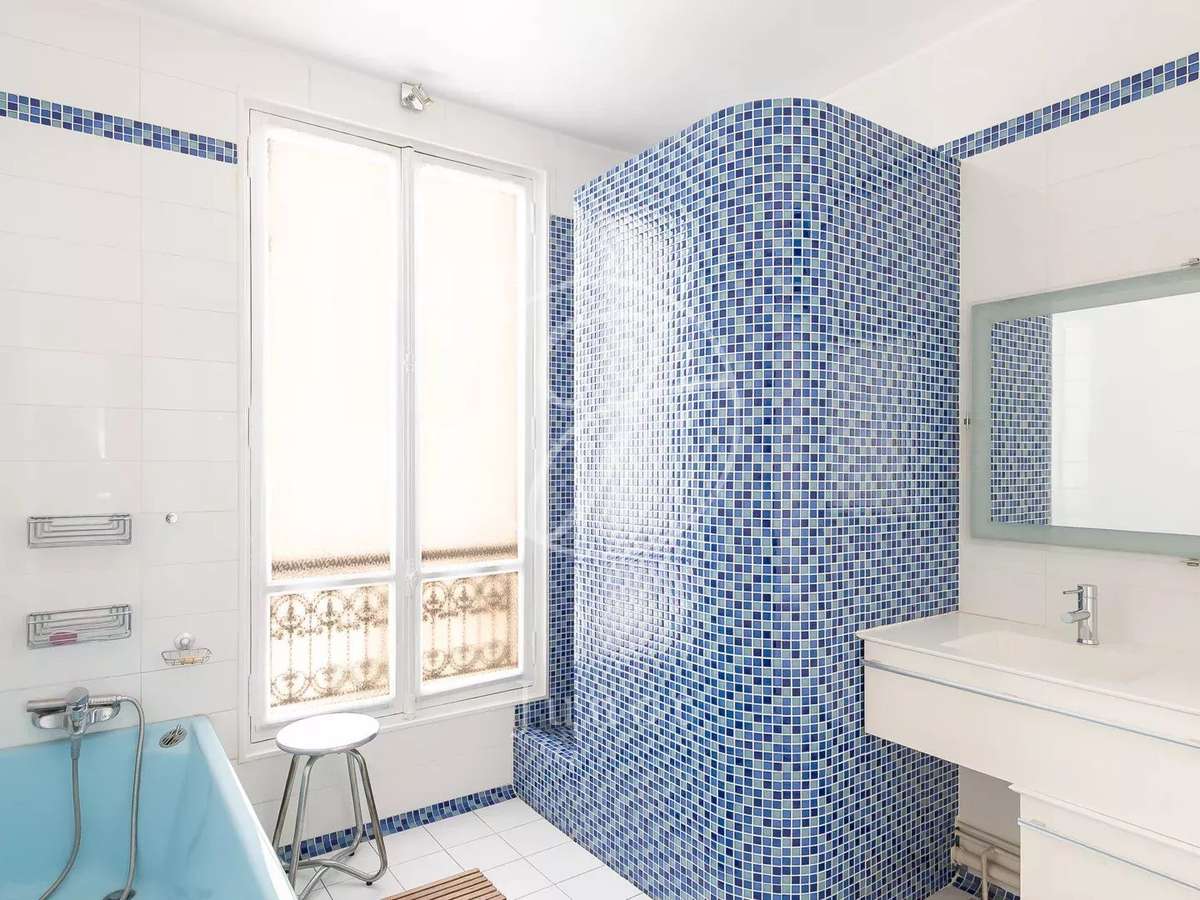 Apartment Paris 9e