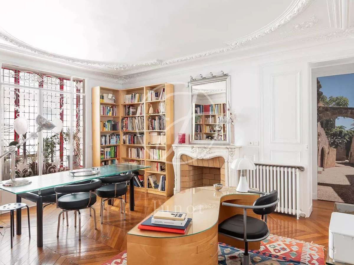 Apartment Paris 9e
