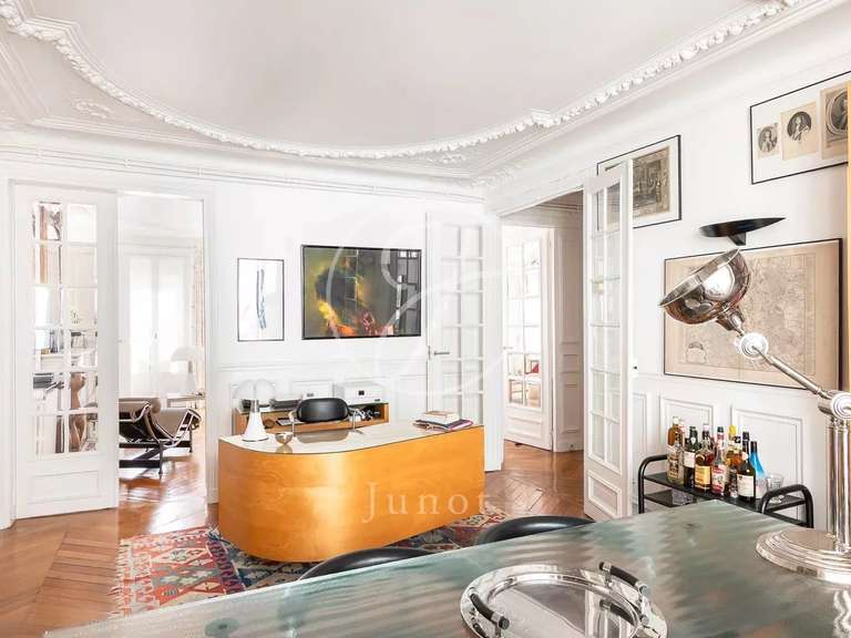 Appartement Paris 9e - 3 chambres - 128m²