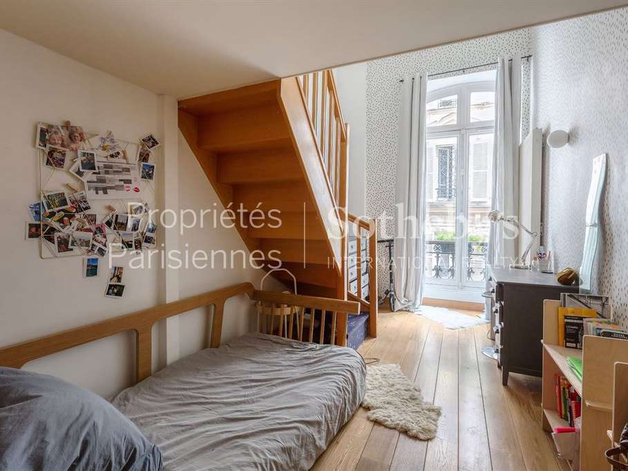 Apartment Paris 9e