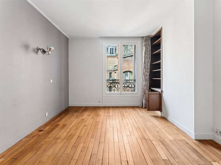 Apartment Paris 9e - 4 bedrooms - 242m²