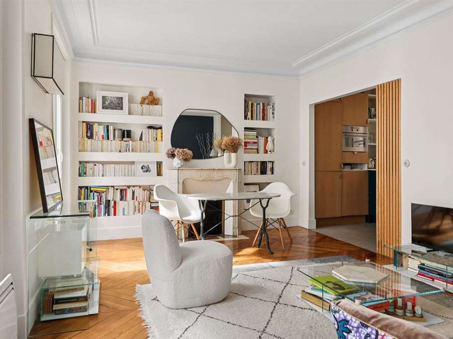 Apartment Paris 9e