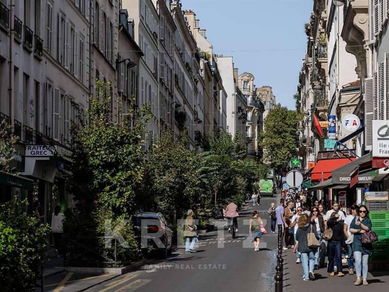 Apartment Paris 9e - 4 bedrooms - 154m²