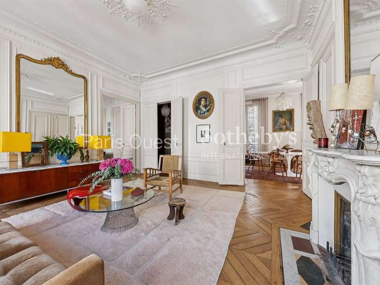 Appartement Paris 9e - 3 chambres - 127m²