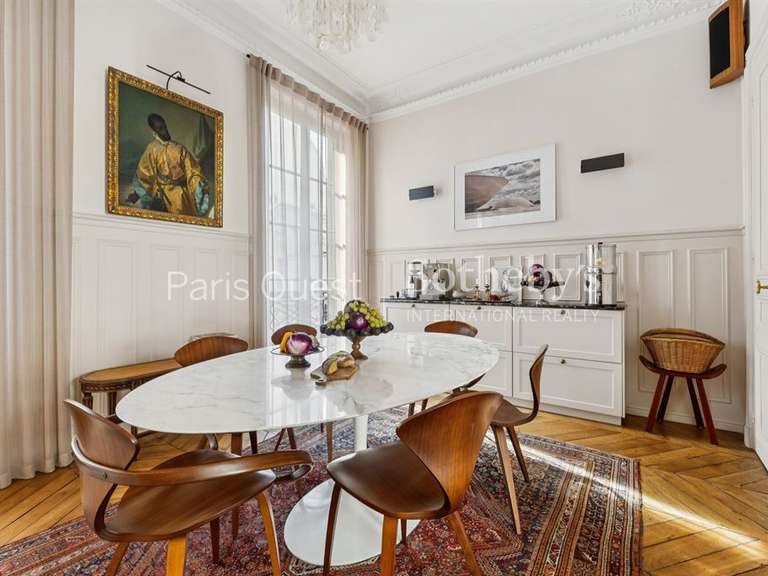 Appartement Paris 9e - 3 chambres - 127m²