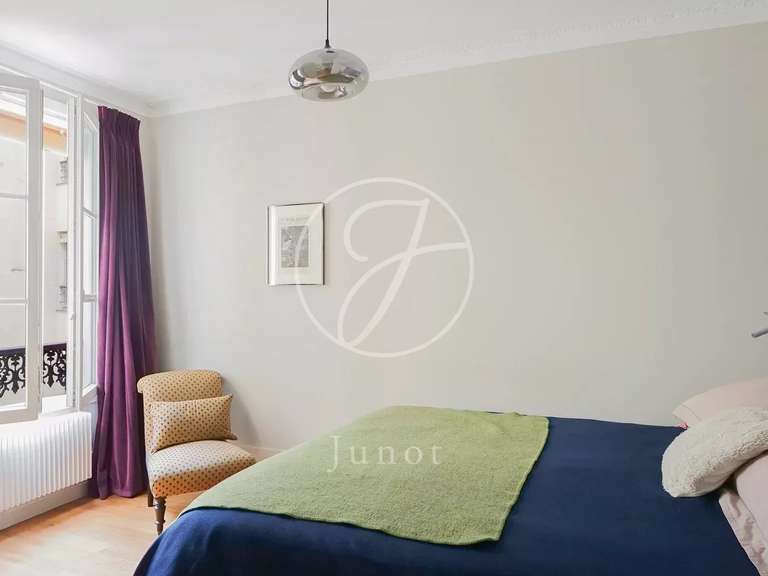 Appartement Paris 9e - 2 chambres - 92m²