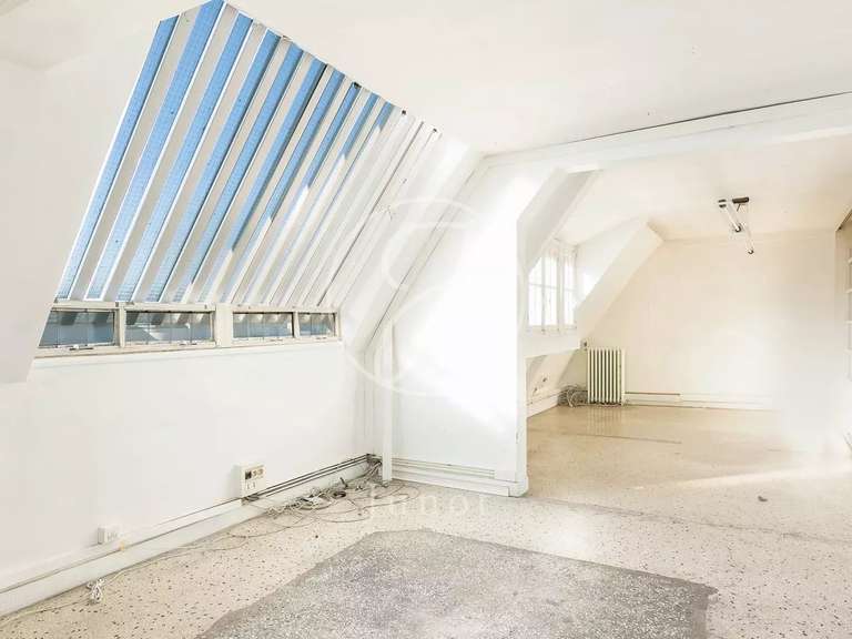 Appartement Paris 9e - 3 chambres - 274m²