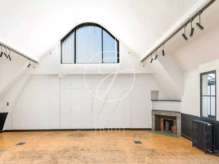 Appartement Paris 9e - 3 chambres - 274m²