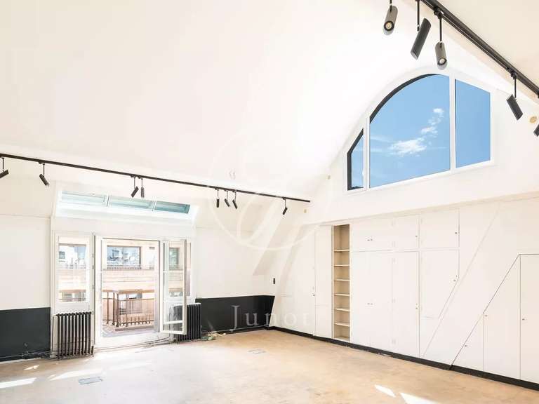 Appartement Paris 9e - 3 chambres - 274m²